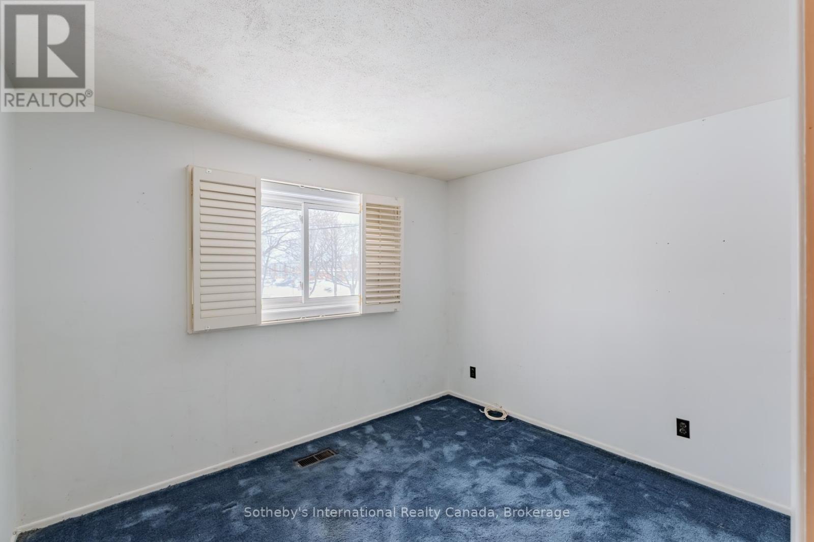 1128 Sylvania Drive, Mississauga (Applewood), Ontario  L4Y 2M1 - Photo 15 - W12765666