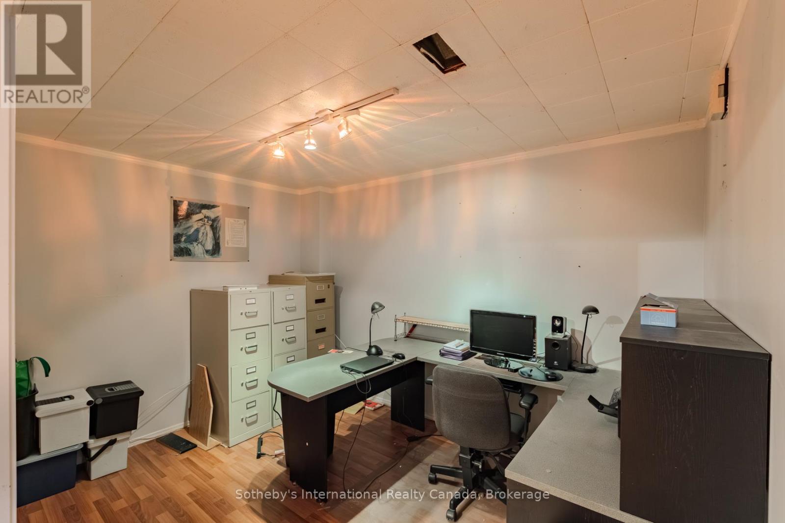 1128 Sylvania Drive, Mississauga (Applewood), Ontario  L4Y 2M1 - Photo 31 - W12765666