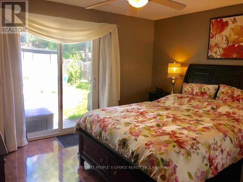 579 Northcliffe Boulevard E, Toronto, Ontario  M6E 3L6 - Photo 5 - C12765486