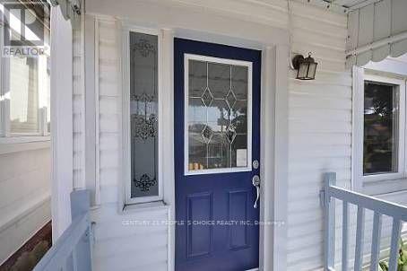 579 Northcliffe Boulevard E, Toronto, Ontario  M6E 3L6 - Photo 2 - C12765486