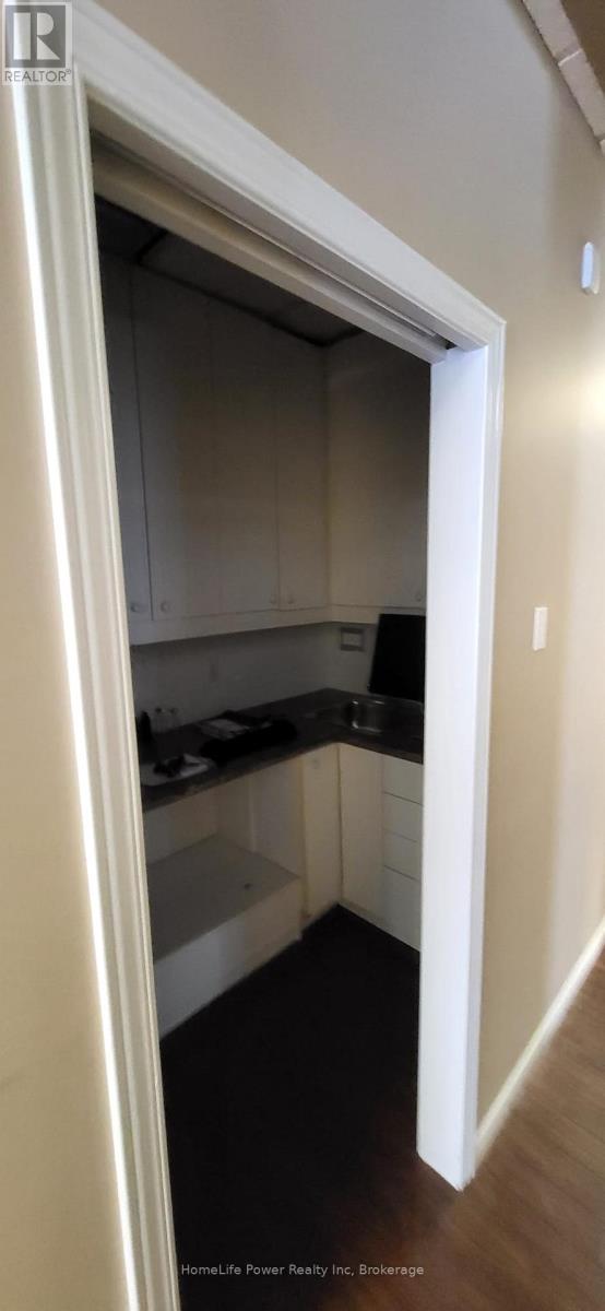 7 - 407 Gage Avenue, Kitchener, Ontario  N2M 5E1 - Photo 10 - X12765654