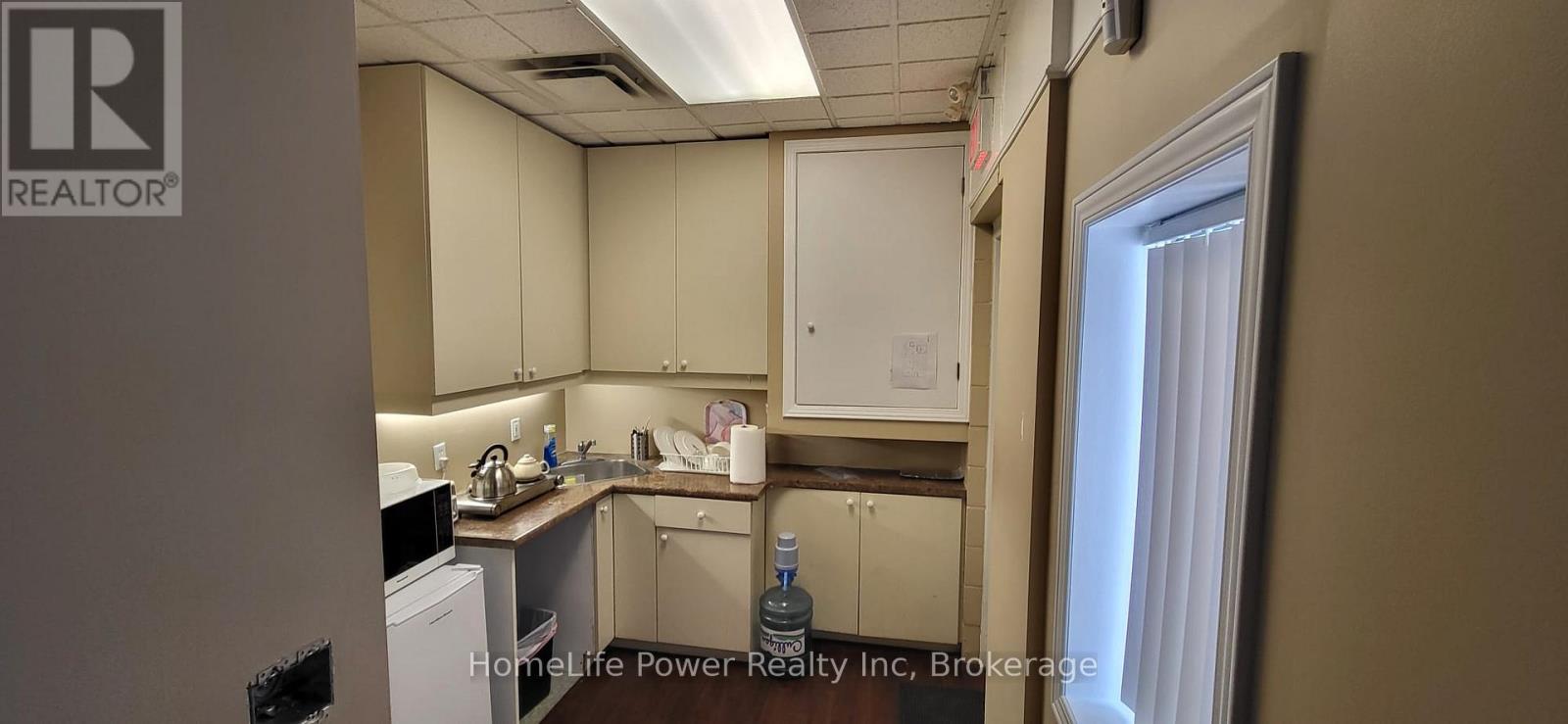 7 - 407 Gage Avenue, Kitchener, Ontario  N2M 5E1 - Photo 5 - X12765654