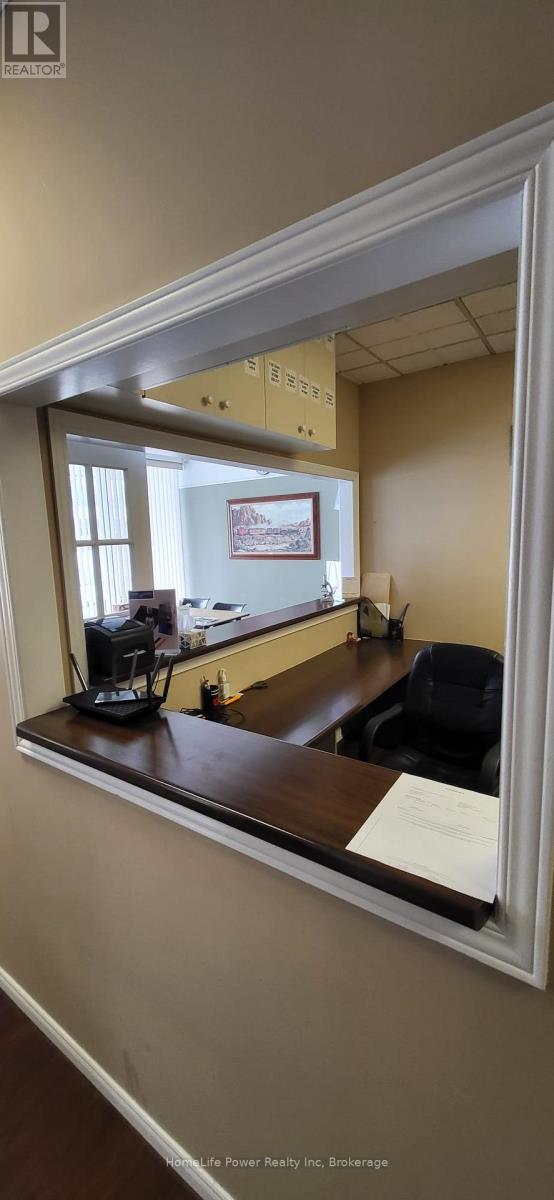 7 - 407 Gage Avenue, Kitchener, Ontario  N2M 5E1 - Photo 9 - X12765654