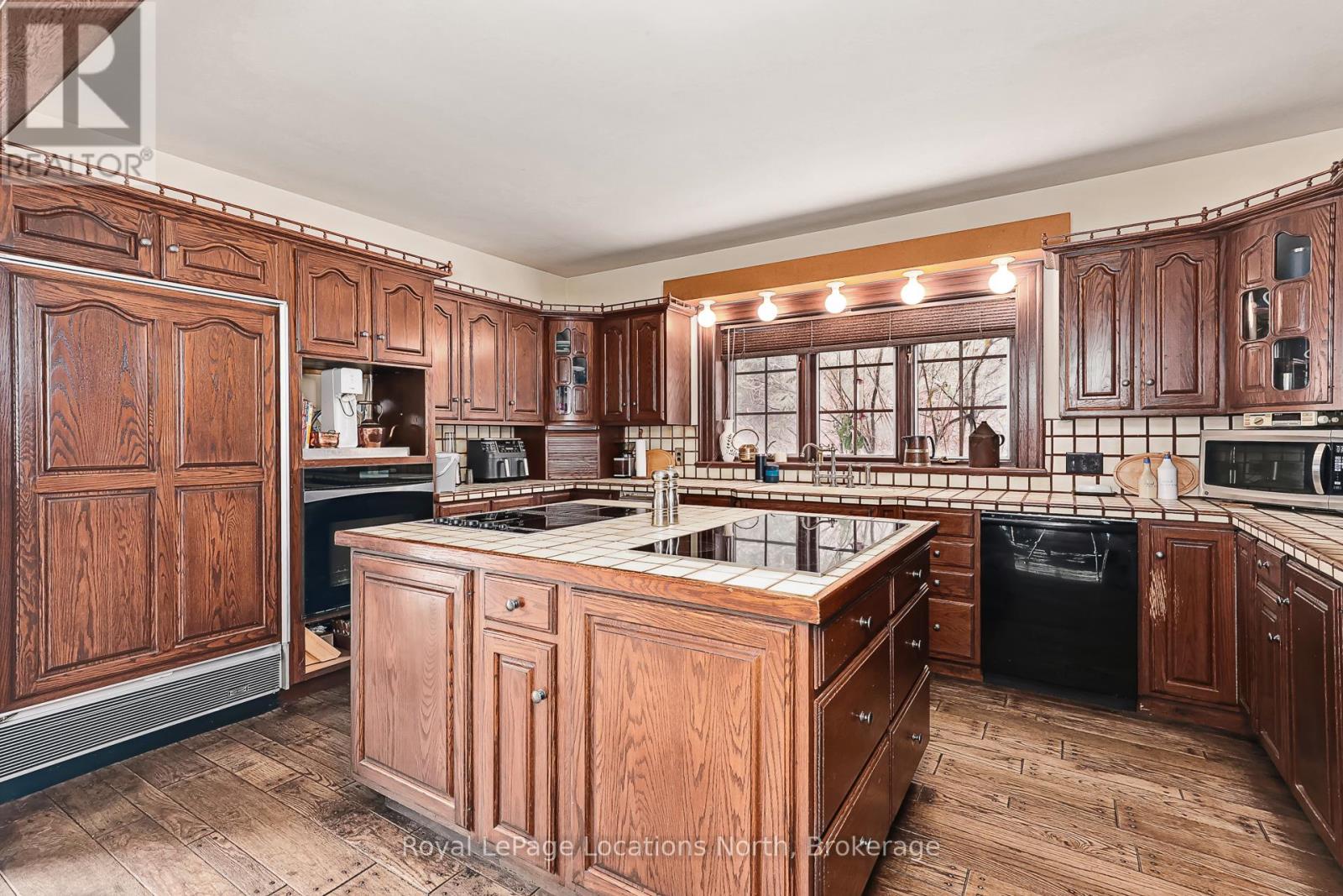 609830 12th Side Road, Blue Mountains, Ontario  L9Y 0P6 - Photo 11 - X12765660