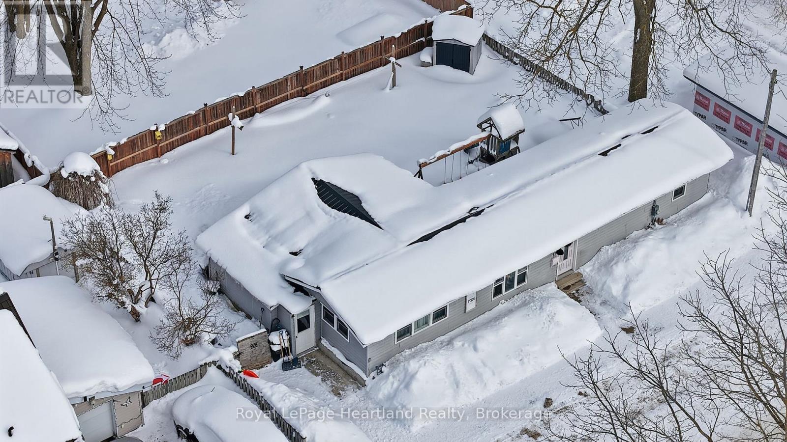 17 Clarke Street S, Minto, Ontario  N0G 1M0 - Photo 18 - X12765752