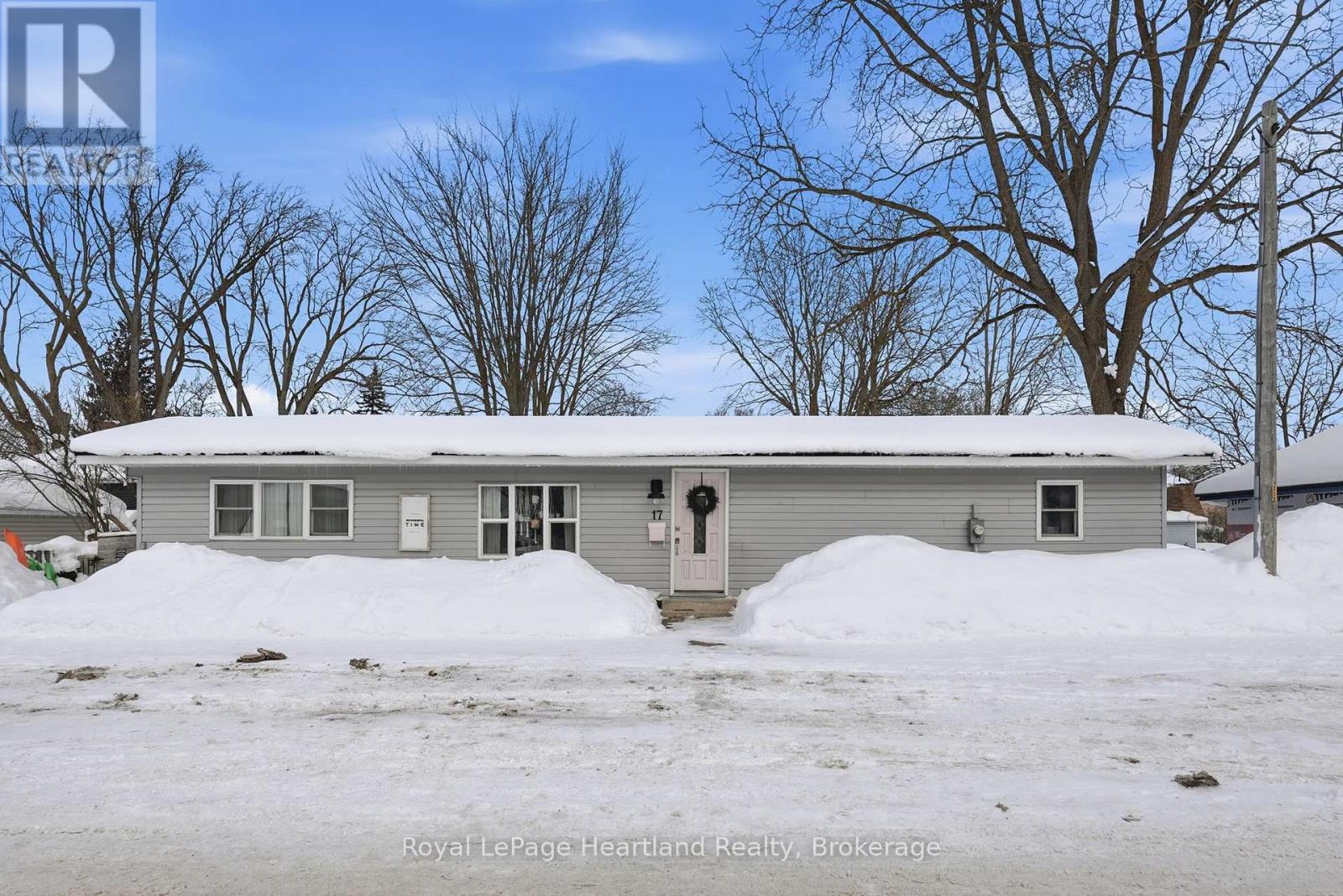 17 Clarke Street S, Minto, Ontario  N0G 1M0 - Photo 24 - X12765752