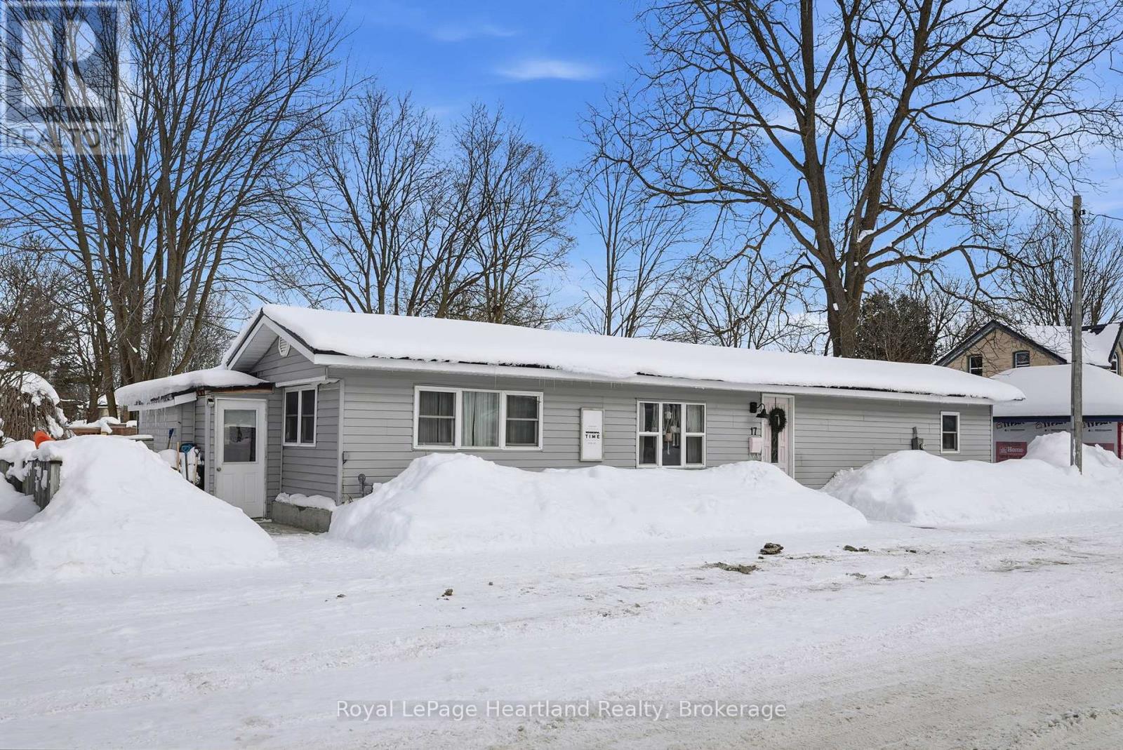 17 Clarke Street S, Minto, Ontario  N0G 1M0 - Photo 25 - X12765752
