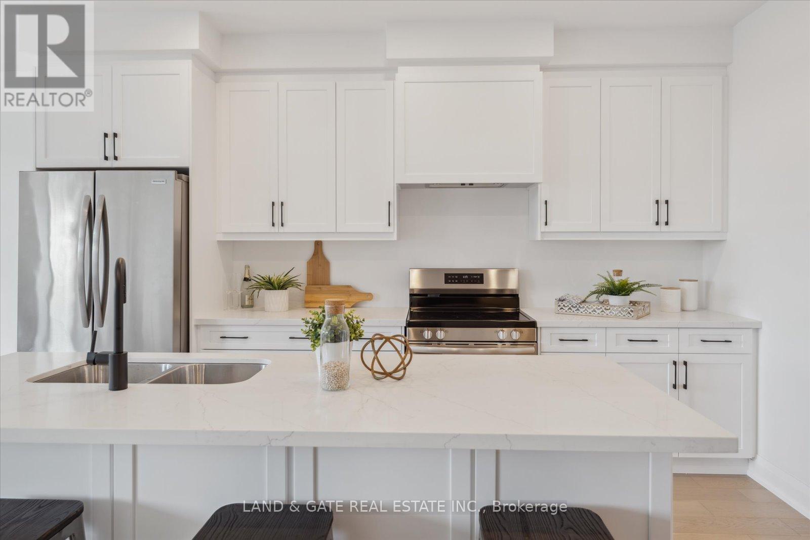 985 Queensdale Avenue, Oshawa (Donevan), Ontario  L1H 1H4 - Photo 10 - E12765652