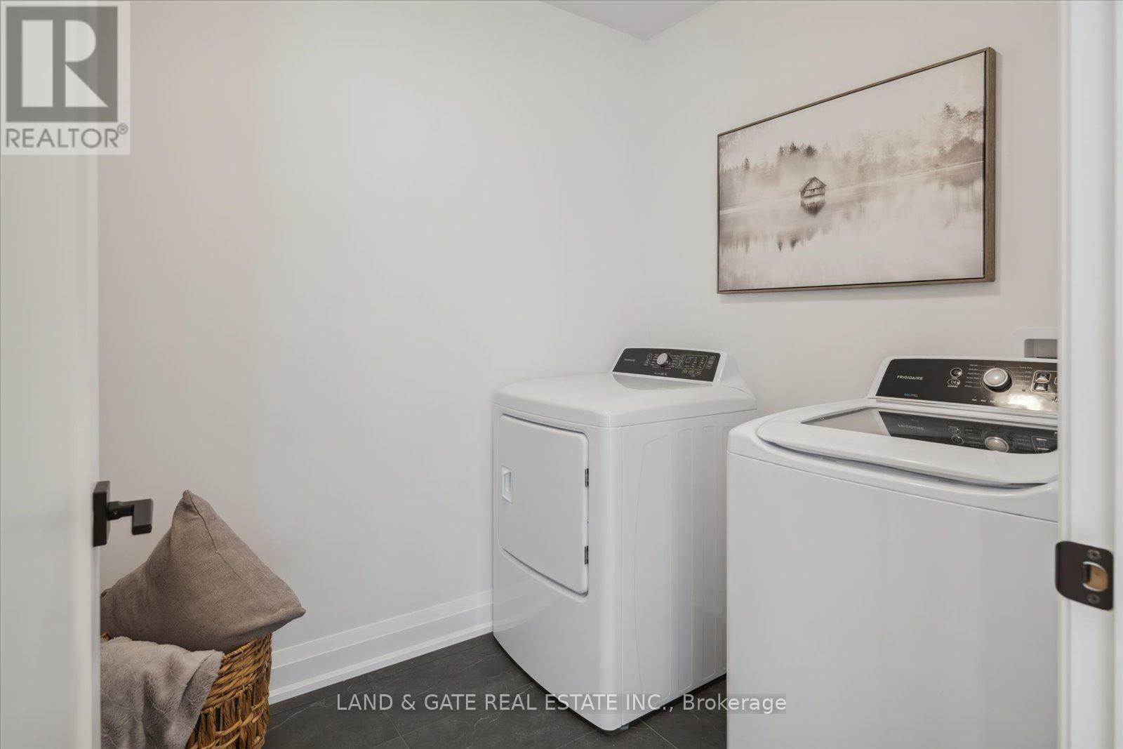 985 Queensdale Avenue, Oshawa (Donevan), Ontario  L1H 1H4 - Photo 22 - E12765652