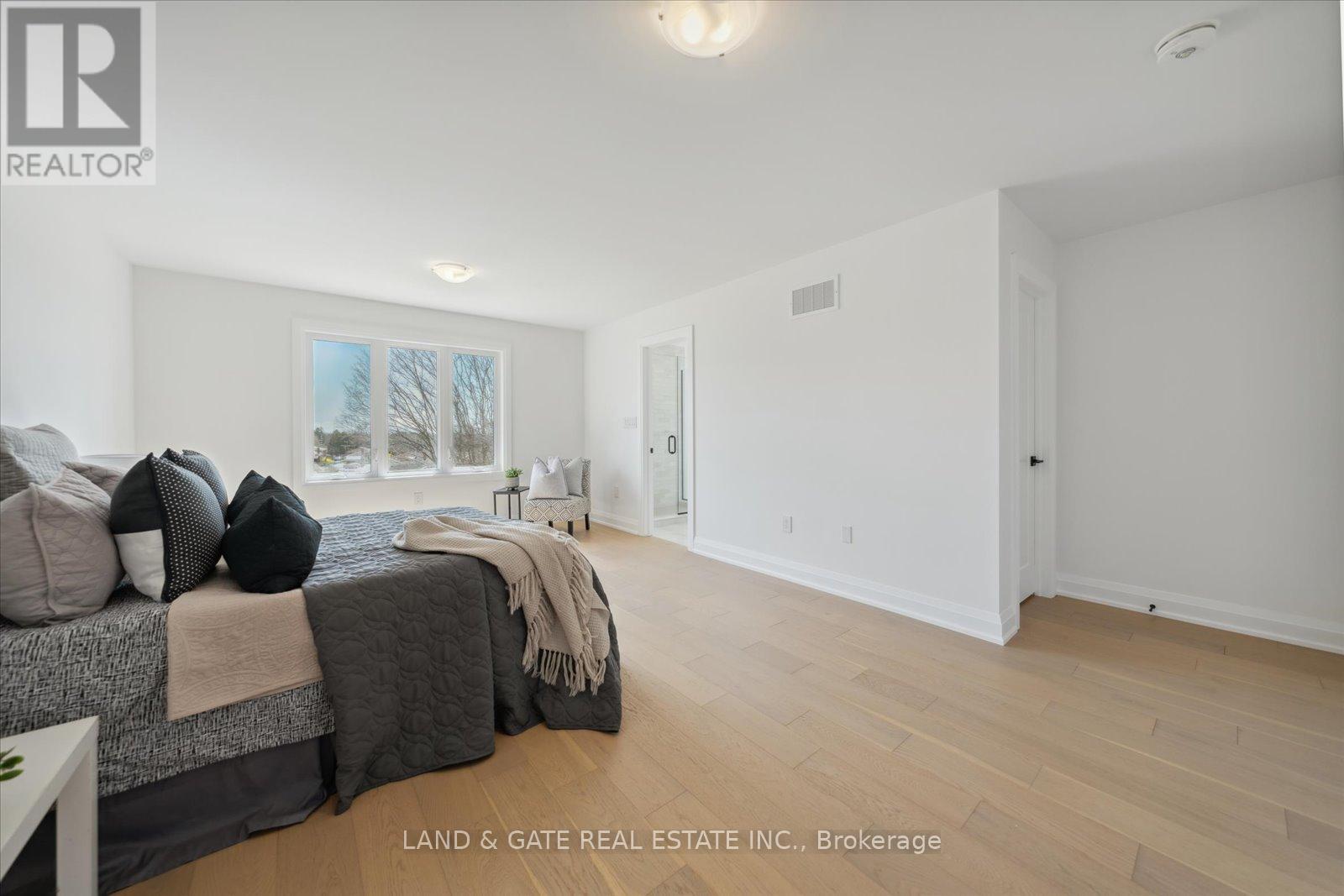 985 Queensdale Avenue, Oshawa (Donevan), Ontario  L1H 1H4 - Photo 28 - E12765652