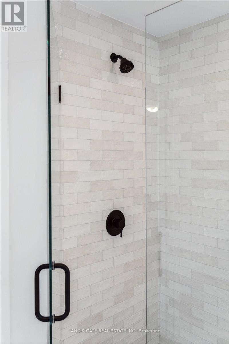 985 Queensdale Avenue, Oshawa (Donevan), Ontario  L1H 1H4 - Photo 38 - E12765652