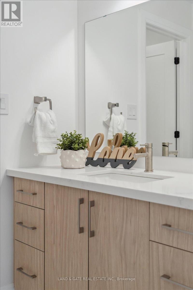 985 Queensdale Avenue, Oshawa (Donevan), Ontario  L1H 1H4 - Photo 45 - E12765652