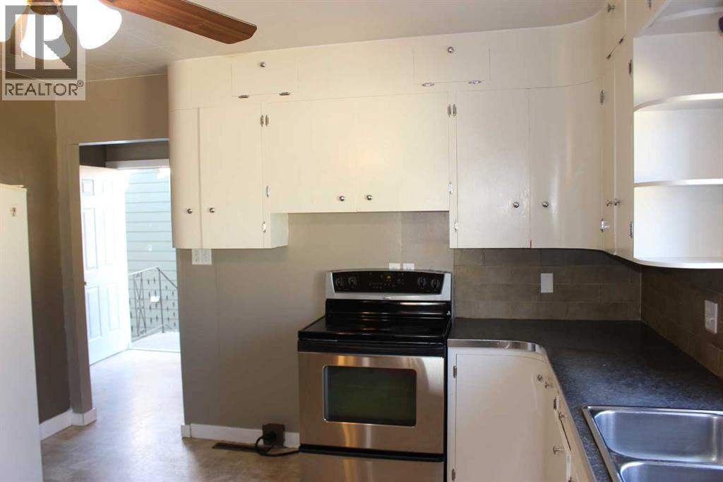 526 Highway Avenue, Picture Butte, Alberta  T0K 1V0 - Photo 8 - A2275250