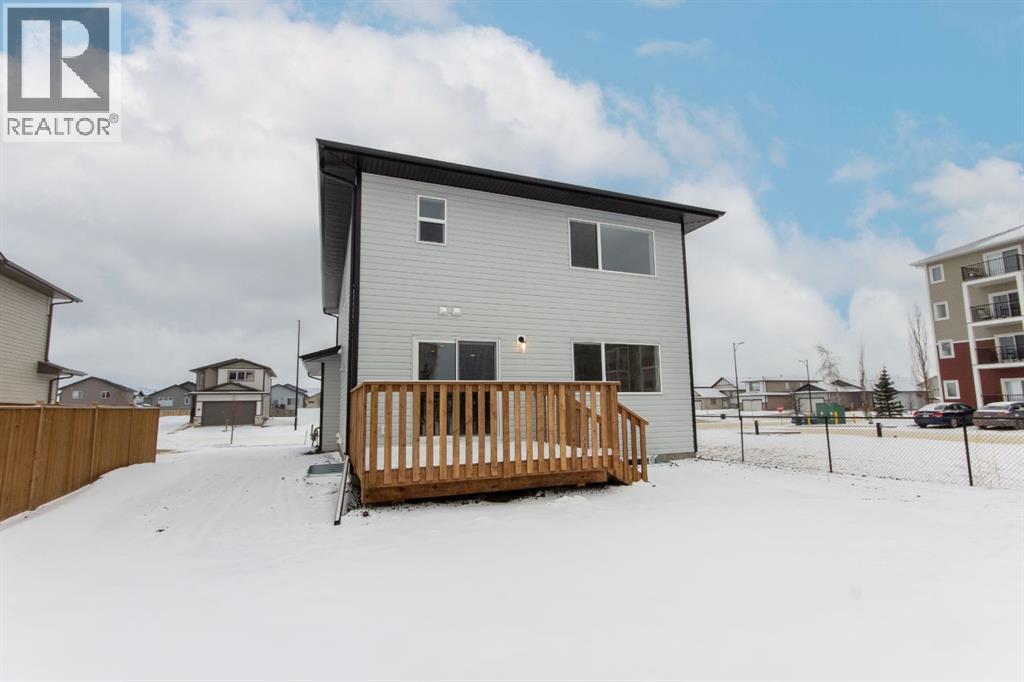 12 Trinity Street, Lacombe, Alberta  T4L 0L1 - Photo 45 - A2282020