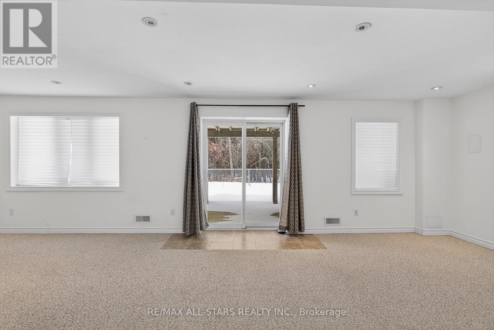 50 Cook Street, Kawartha Lakes (Lindsay), Ontario  K9V 0C6 - Photo 37 - X12765720