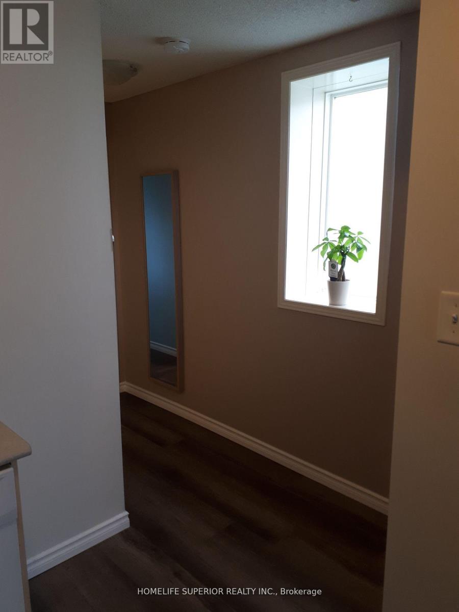 12c - 139 Brighton Street, Waterloo, Ontario  N2J 4Z5 - Photo 8 - X12765746