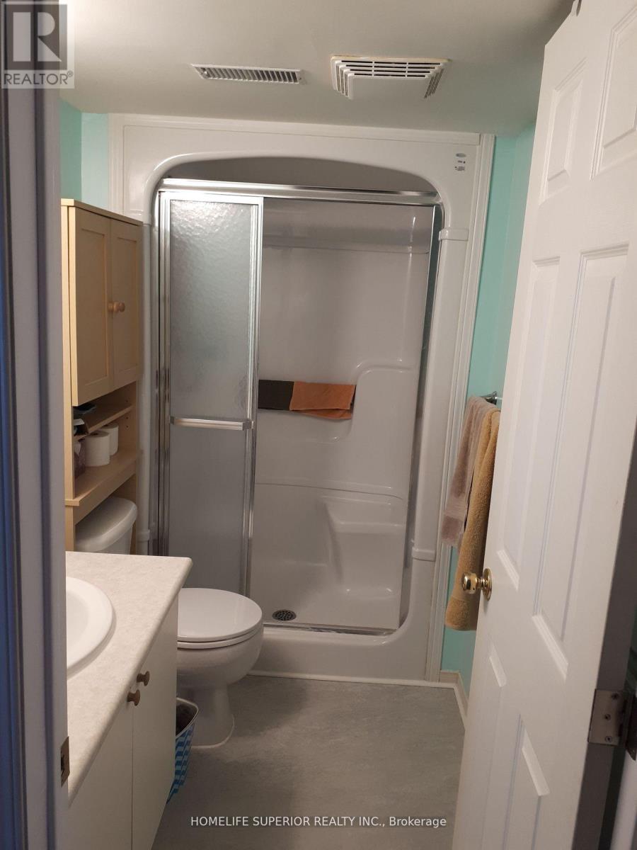 12c - 139 Brighton Street, Waterloo, Ontario  N2J 4Z5 - Photo 9 - X12765746