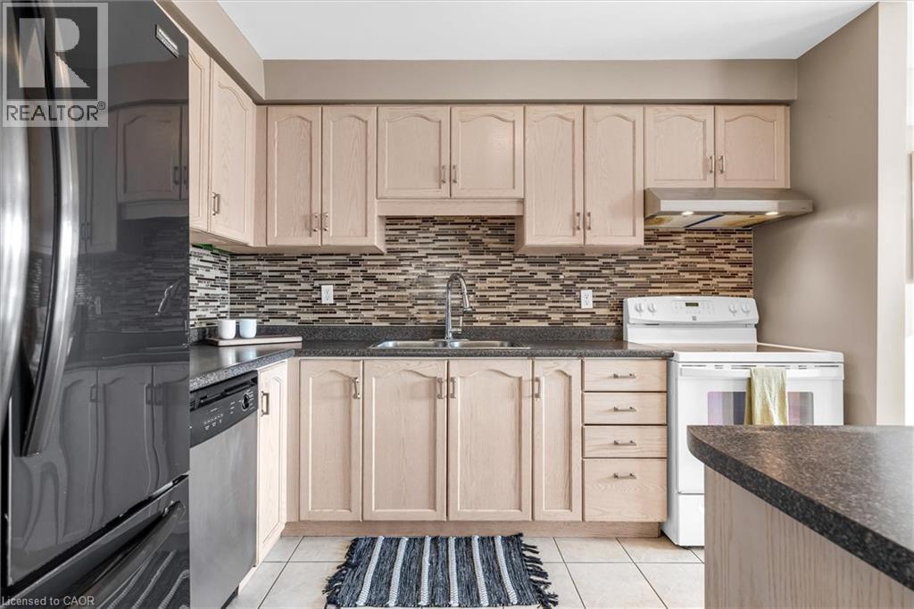 800 Paramount Drive Unit# 40, Stoney Creek, Ontario  L8J 3V8 - Photo 10 - 40803350