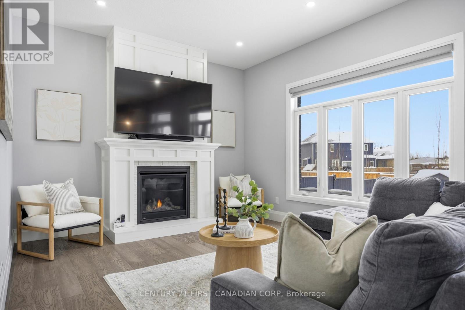 108 Watts Drive, Lucan Biddulph (Lucan), Ontario  N0M 2J0 - Photo 17 - X12765628