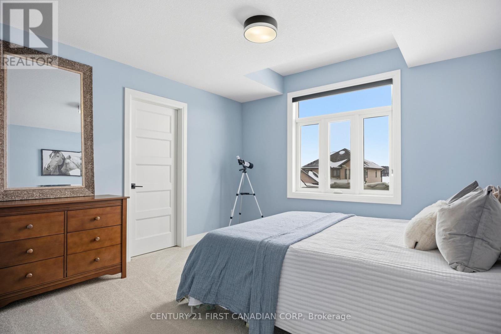 108 Watts Drive, Lucan Biddulph (Lucan), Ontario  N0M 2J0 - Photo 25 - X12765628