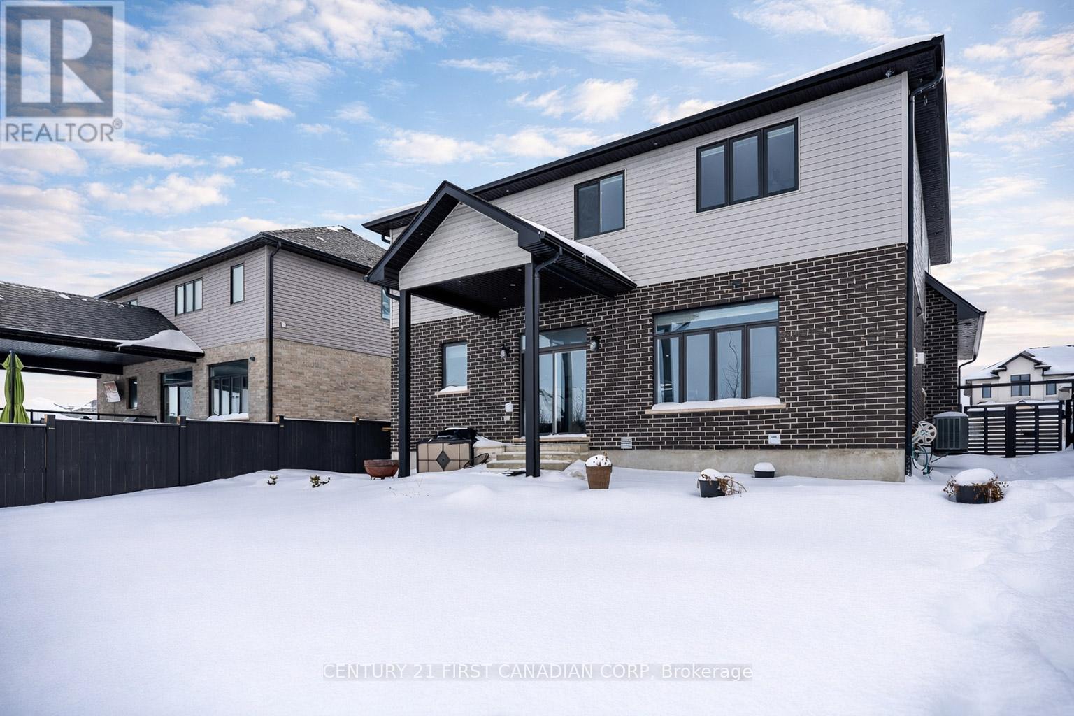 108 Watts Drive, Lucan Biddulph (Lucan), Ontario  N0M 2J0 - Photo 36 - X12765628