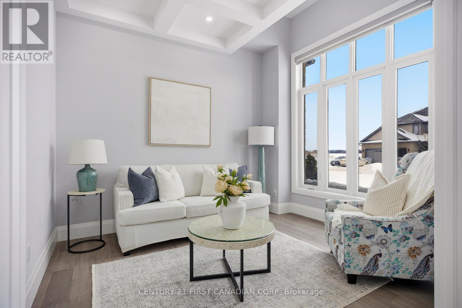 108 Watts Drive, Lucan Biddulph (Lucan), Ontario  N0M 2J0 - Photo 7 - X12765628