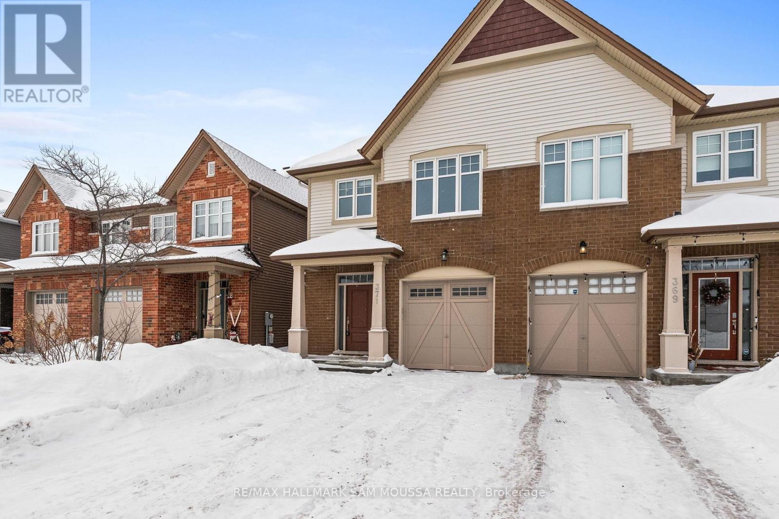 371 Warmstone Drive, Ottawa, Ontario  K2S 0W5 - Photo 2 - X12765676