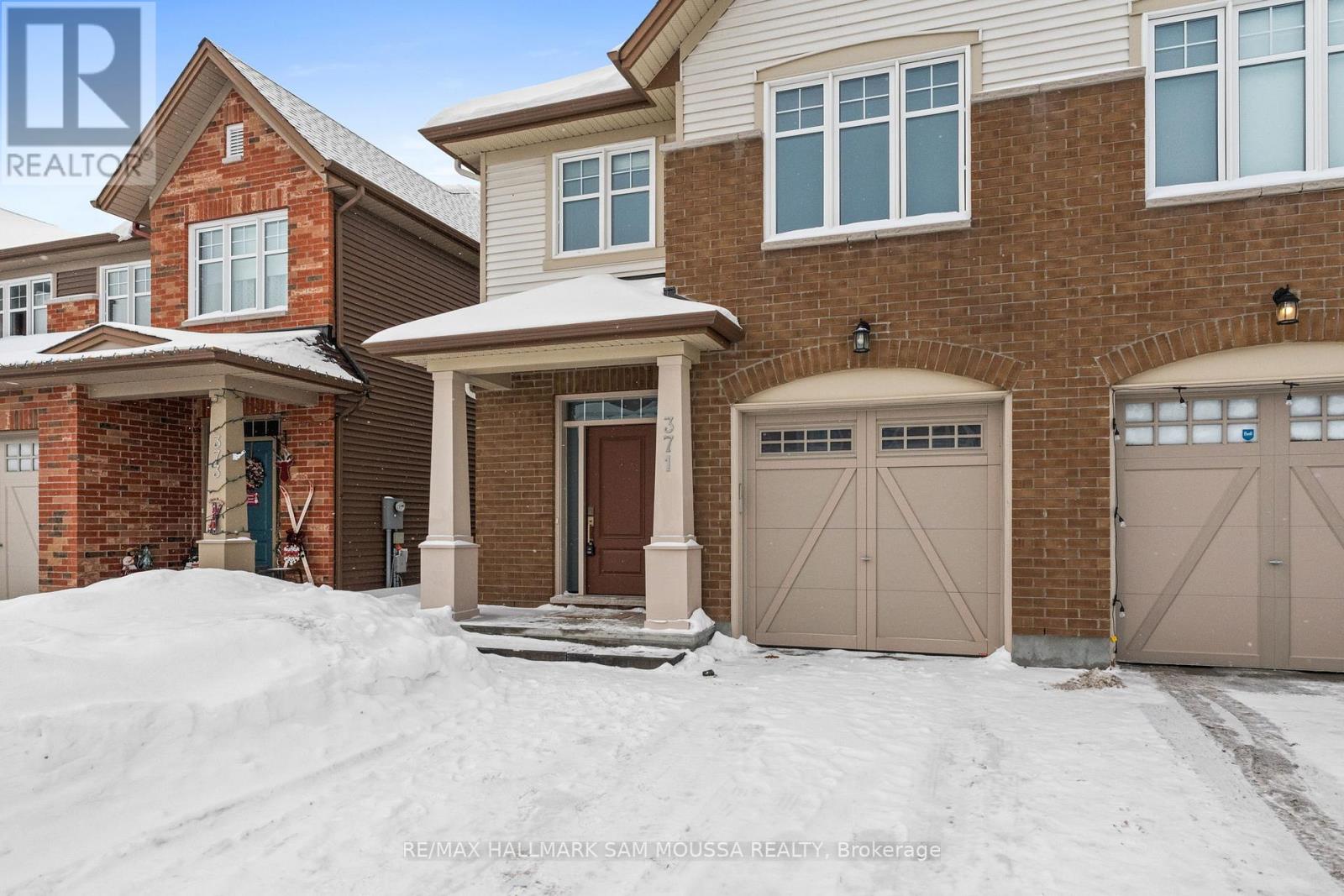 371 Warmstone Drive, Ottawa, Ontario  K2S 0W5 - Photo 3 - X12765676