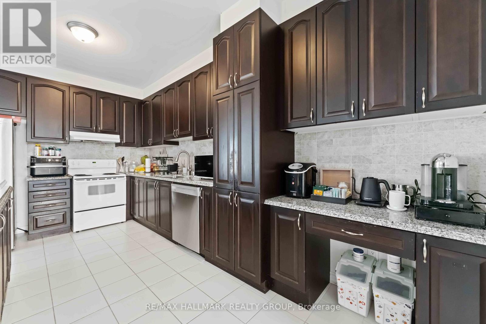 168 Flowing Creek Circle, Ottawa, Ontario  K2M 0K2 - Photo 9 - X12765682