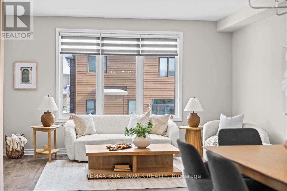 60 Malachigan Crescent, Ottawa, Ontario  K4A 1G6 - Photo 10 - X12765734