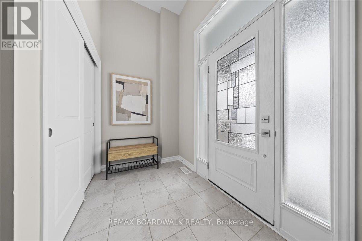 60 Malachigan Crescent, Ottawa, Ontario  K4A 1G6 - Photo 2 - X12765734