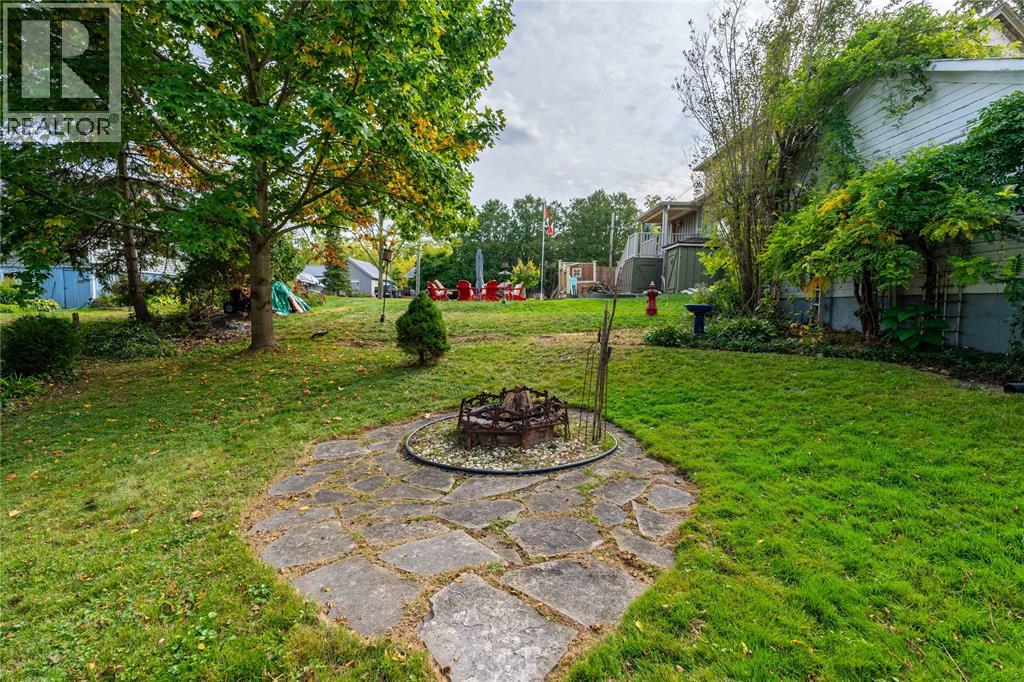 438 Emmeline Street, Petrolia, Ontario  N0N 1R0 - Photo 30 - 26002754