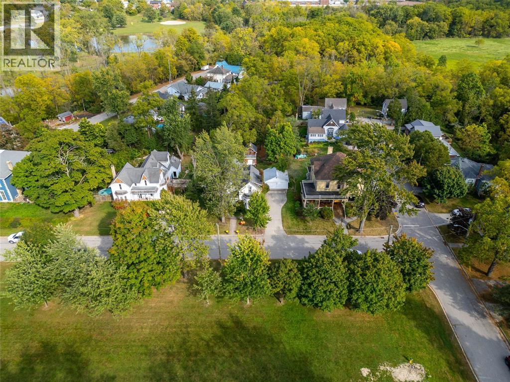 438 Emmeline Street, Petrolia, Ontario  N0N 1R0 - Photo 35 - 26002754