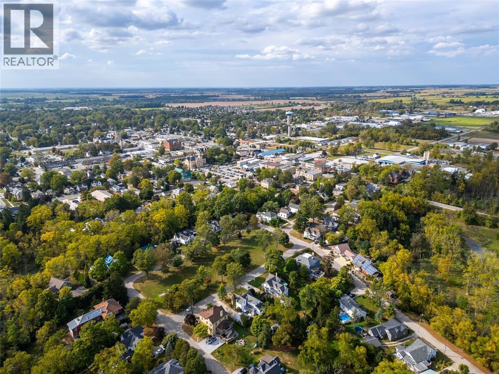 438 Emmeline Street, Petrolia, Ontario  N0N 1R0 - Photo 37 - 26002754