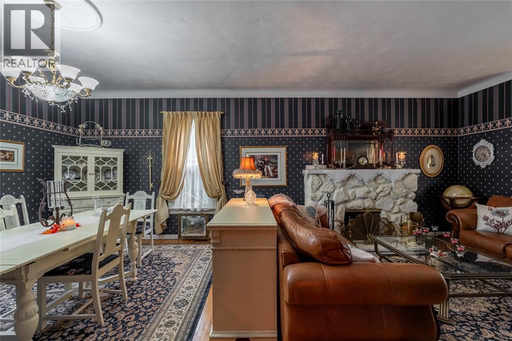 438 Emmeline Street, Petrolia, Ontario  N0N 1R0 - Photo 6 - 26002754