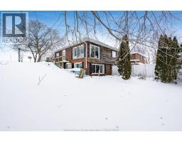 1838 Seacliff DRIVE, Kingsville, Ontario