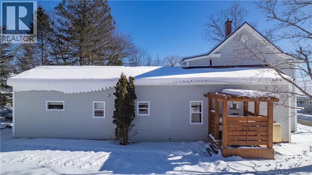 11 Elizabeth Street, St. Stephen, New Brunswick  E3L 2N7 - Photo 6 - NB133270