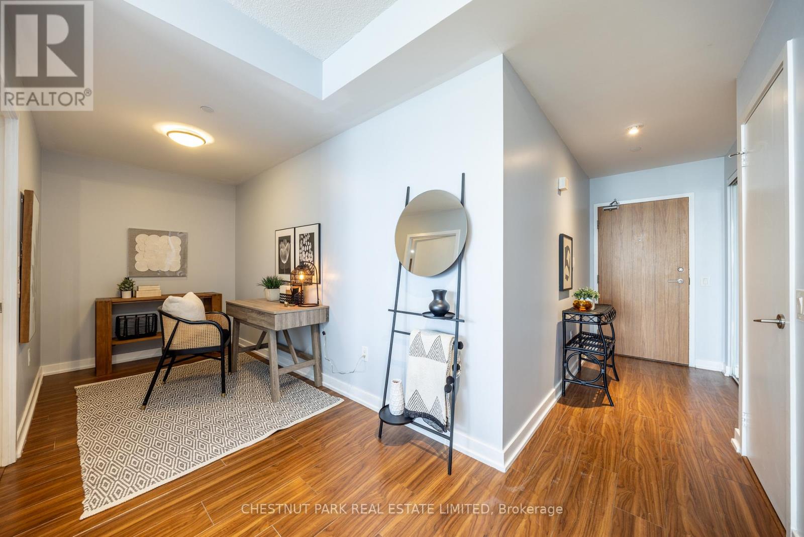 3903 - 75 Queens Wharf Road, Toronto, Ontario  M5V 0J8 - Photo 4 - C12765606