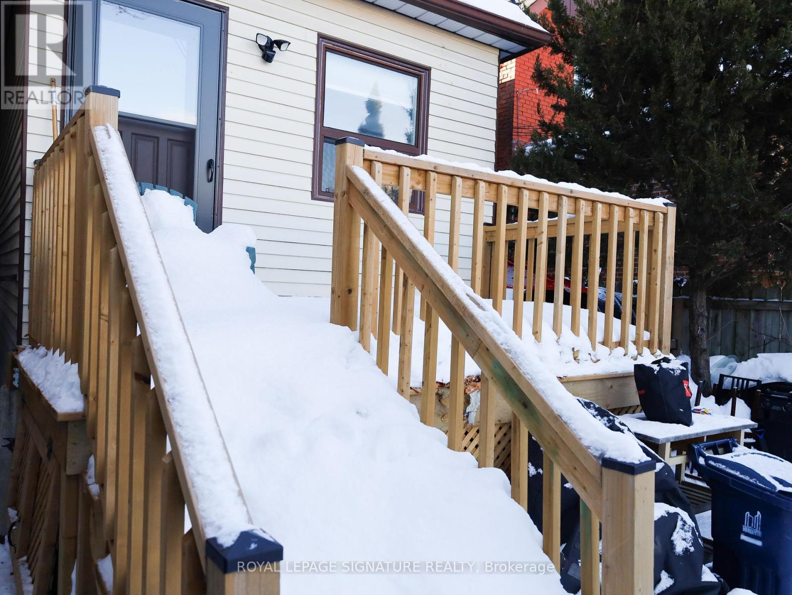 167 Westmount Avenue, Toronto, Ontario  M6E 3M6 - Photo 18 - C12765672