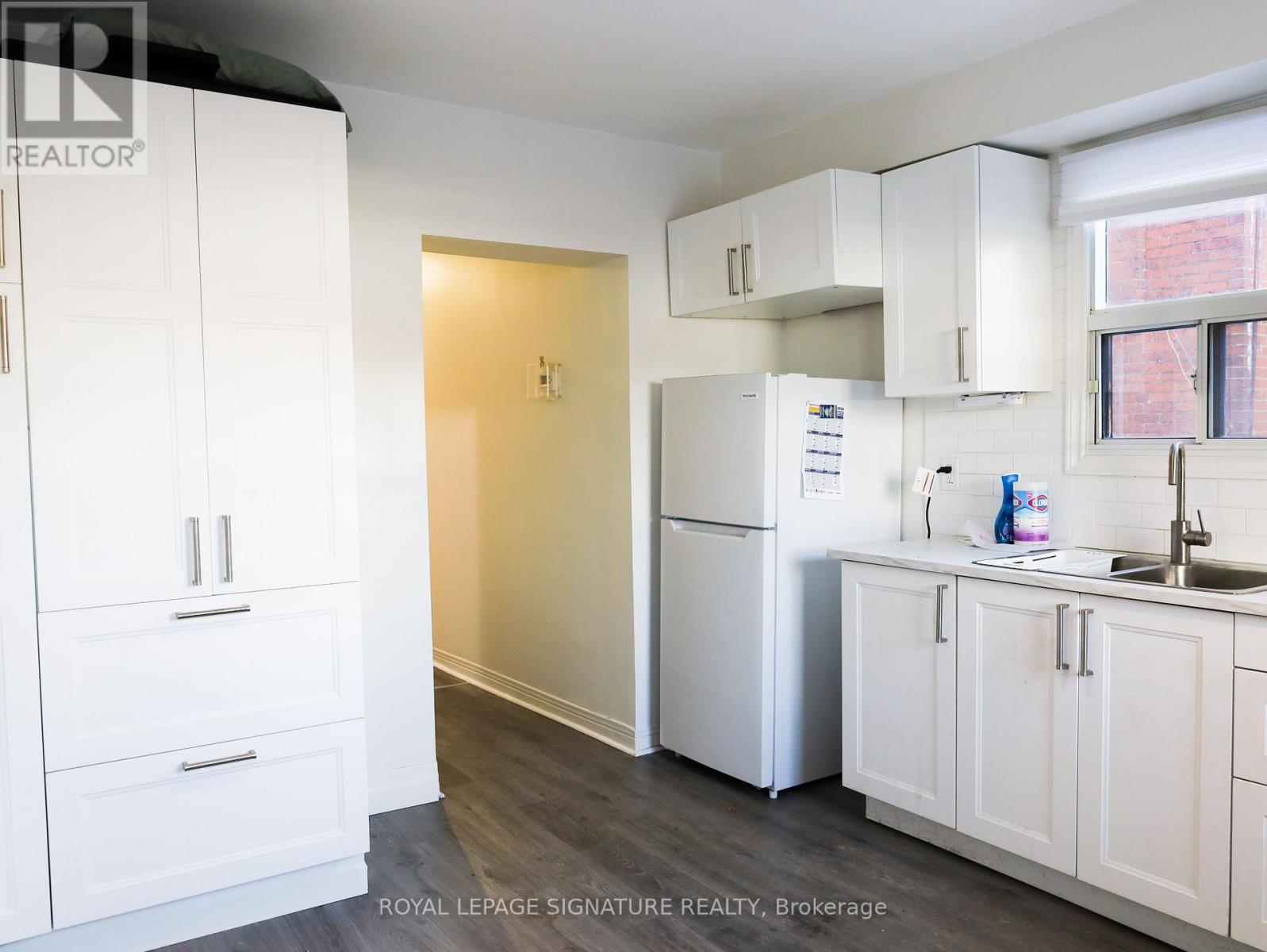 167 Westmount Avenue, Toronto, Ontario  M6E 3M6 - Photo 7 - C12765672