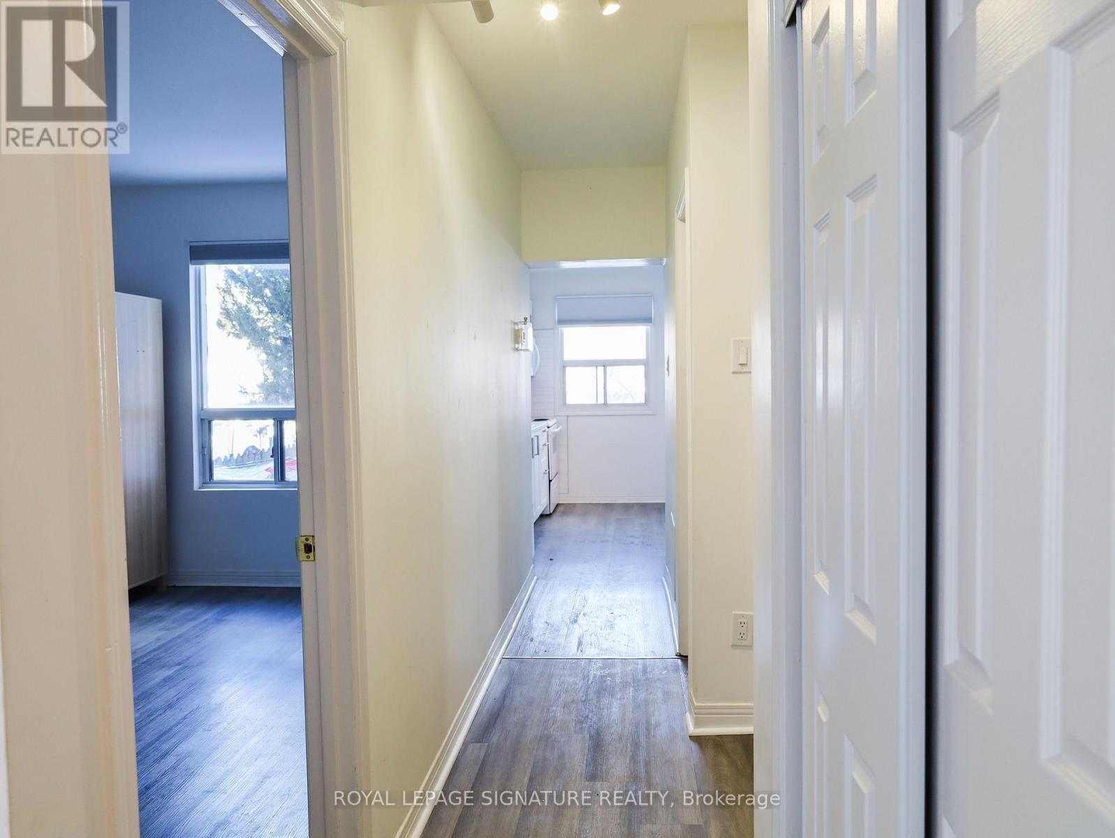 167 Westmount Avenue, Toronto, Ontario  M6E 3M6 - Photo 8 - C12765672