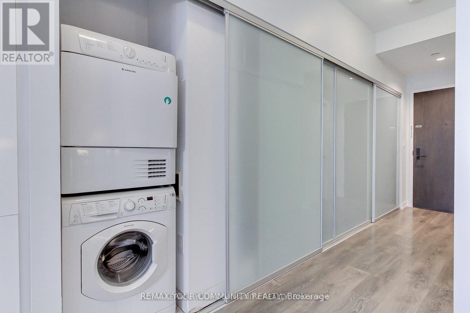 1002 - 426 University Avenue, Toronto, Ontario  M5G 1S9 - Photo 18 - C12765686