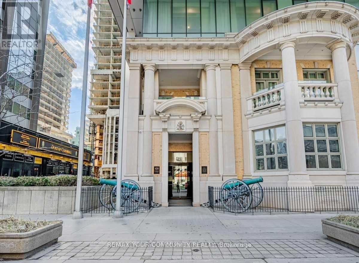 1002 - 426 University Avenue, Toronto, Ontario  M5G 1S9 - Photo 21 - C12765686