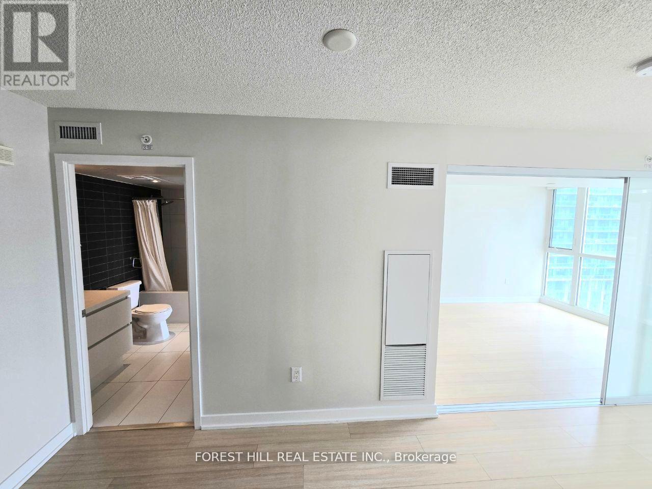 1611 - 85 Queens Wharf Road, Toronto, Ontario  M5V 0J9 - Photo 14 - C12765712