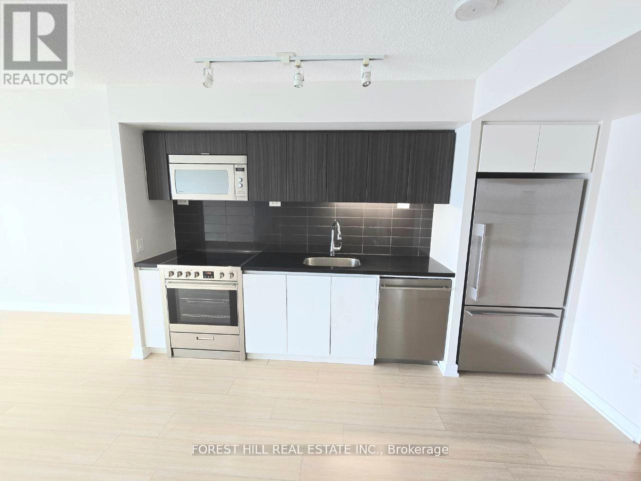 1611 - 85 Queens Wharf Road, Toronto, Ontario  M5V 0J9 - Photo 9 - C12765712