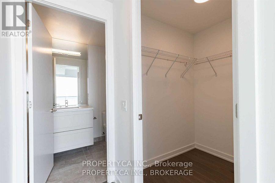 1803 - 15 Queens Quay E, Toronto, Ontario  M5E 0C5 - Photo 15 - C12765736