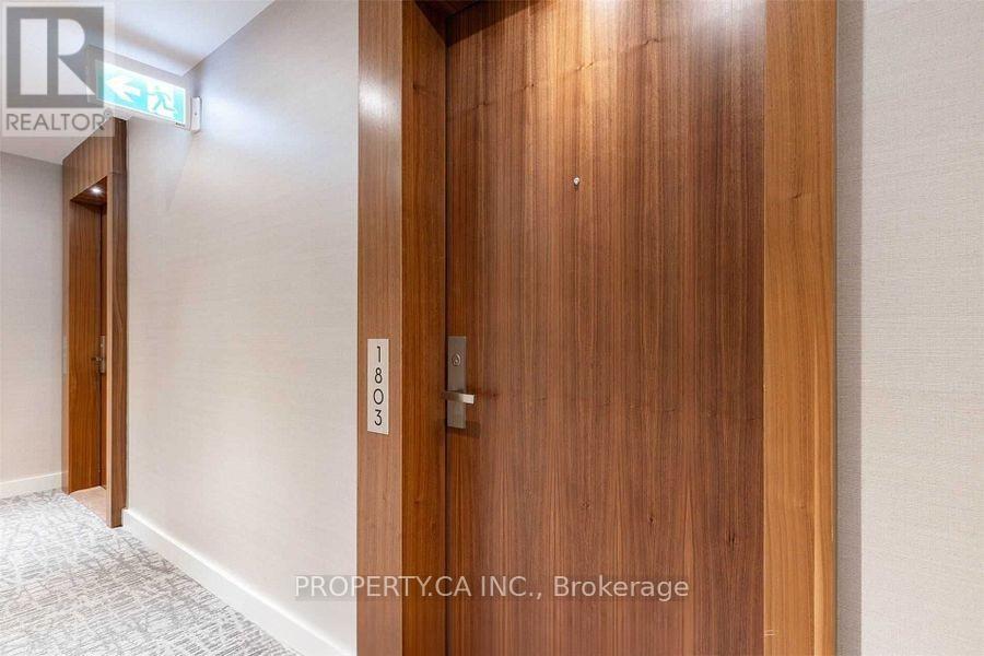 1803 - 15 Queens Quay E, Toronto, Ontario  M5E 0C5 - Photo 3 - C12765736