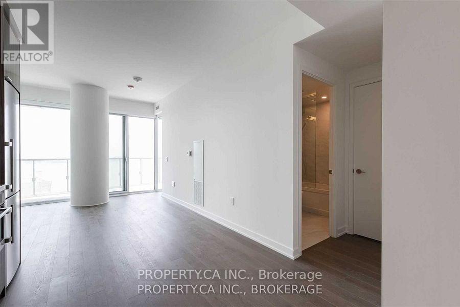 1803 - 15 Queens Quay E, Toronto, Ontario  M5E 0C5 - Photo 6 - C12765736