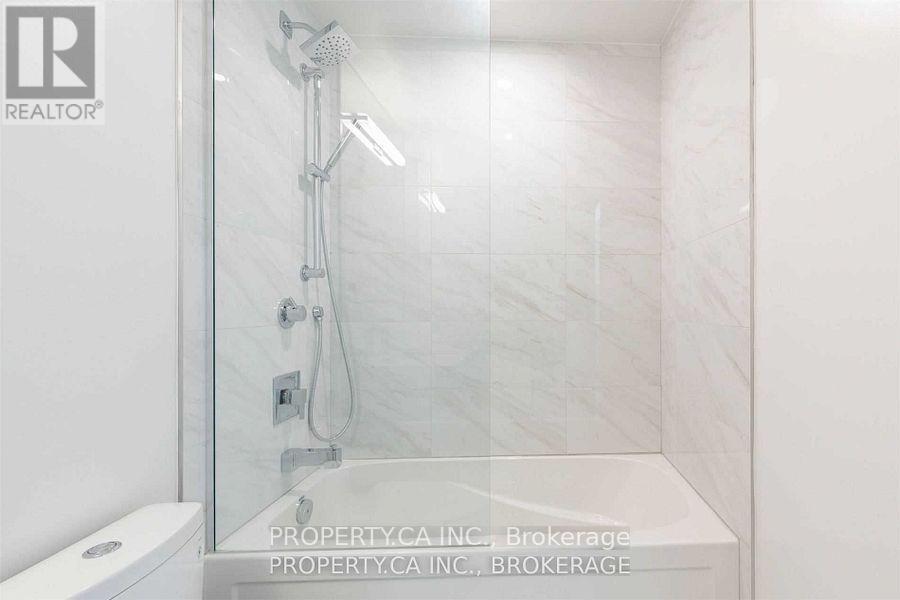 1803 - 15 Queens Quay E, Toronto, Ontario  M5E 0C5 - Photo 8 - C12765736