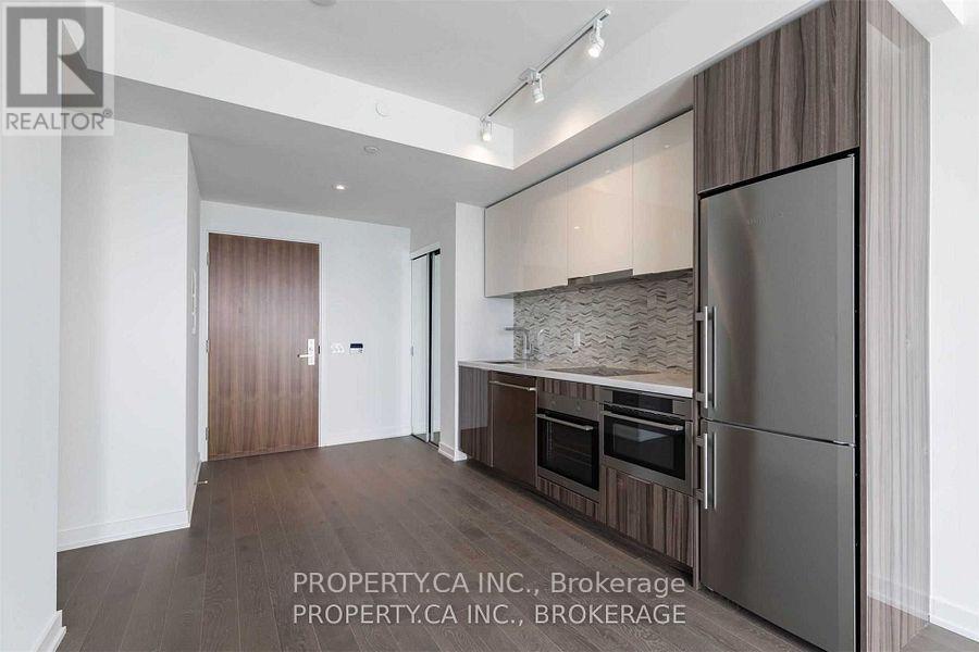 1803 - 15 Queens Quay E, Toronto, Ontario  M5E 0C5 - Photo 9 - C12765736